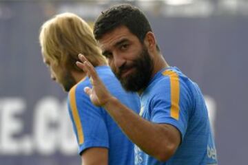 Arda Turan, la máxima figura del fútbol turco en la actualidad. Su paso por el Atlético de Madrid le dio reconocimiento mundial.