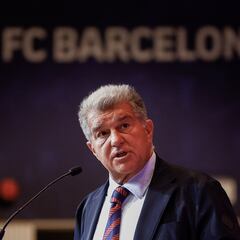 Joan Laporta toma la palabra con mucho que explicar