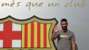 La FIFA recomienda a la RFEF que no inscriba a Arda Turan