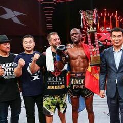 Nayanesh Ayman: de defender a su madre, a rey del K1