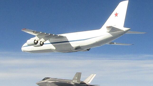 Aviones F-35 de la OTAN interceptan dos vuelos rusos no registrados al filo del Báltico: las aeronaves tenían el transpondedor apagado