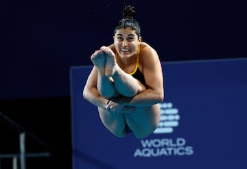 Rocío Velázquez, en los Mundiales de Doha de febrero. Arriba, María Papworth.

