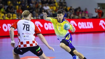 Alex Dujshebaev en una penetraci¨®n.