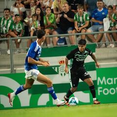 Iván Azón castiga al Betis