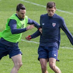 Iturraspe: "No será un día difícil para Iñigo Martínez"