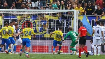 Gol de V¨ªctor Chust en el C¨¢diz - Espanyol.