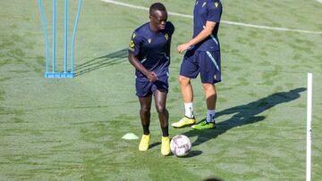 29/09/22 CADIZ CF ENTRENAMIENTO SEMANAL AWER MABIL