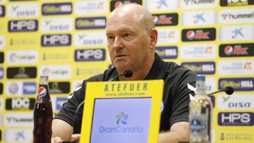 Pepe Mel se lleva a la península a los 22 jugadores disponibles