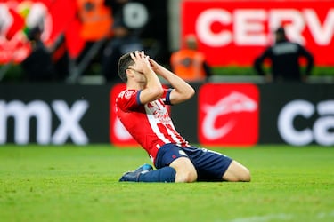 Santiago Ormeño revela detalles de su sorpresiva salida de Chivas