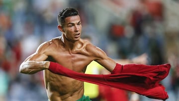 Cristiano Ronaldo added another set record to his list after he scored his 110th and 111th goal for Portugal&#039;s international team last night.