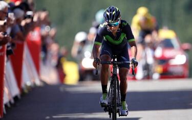 Fabio Aru wins stage five by 16 seconds ahead of Dan Martin