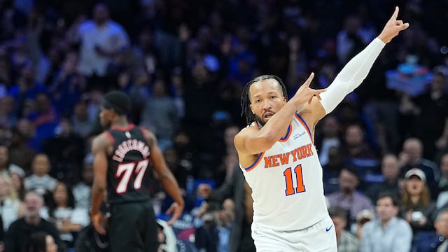 Jalen Brunson, Karl-Anthony Towns and Dylan Harper headline the revamped KIA Shooting Stars competition on All-Star Weekend.