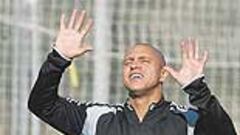 <b>NO ESTARÁ ANTE EL SEVILLA. </b>Roberto Carlos será baja hoy por lesión.