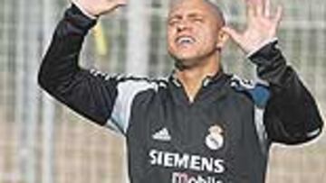 <b>NO ESTARÁ ANTE EL SEVILLA. </b>Roberto Carlos será baja hoy por lesión.