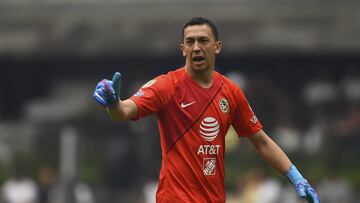 Fecha de nacimiento: 16 de marzo 1988
Lugar de Nacimiento: San Vayetano, Buenos Aires (Argentina)
Años en activo: 2009-presente
Clubes: Lanús, Santos Laguna, América, Porto