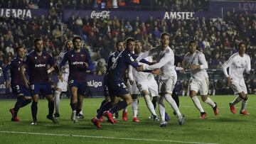 22/02/20 PARTIDO PRIMERA DIVISION
LEVANTE - REAL MADRID
LUCAS VAZQUEZ PABLO MARTINEZ
PUBLICADA 24/02/20 NA MA04 5COL
