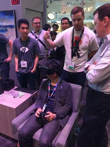 Miyamoto prueba Oculus Rift