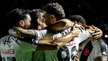 Pablo Galdames y Gary Medel eliminan a otro chileno en Brasil