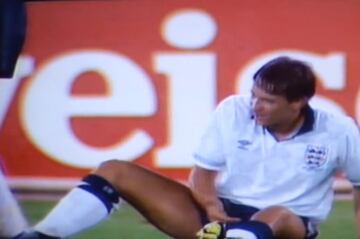 En la Copa del Mundo de Italia 1990, el futbolista inglés Gary Lineker tuvo que defecar durante el duelo ante Irlanda. El hecho quedó como una curisosa anécdota.