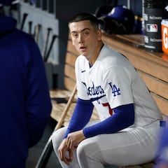 Bobby Miller debuta en los playoffs con una derrota