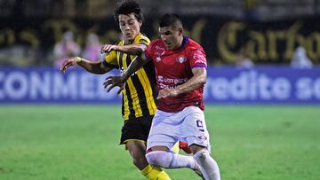 Pellistri, izquierda, en la Copa Libertadores. 