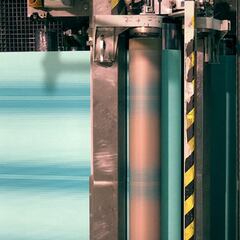 España comienza a producir meltblown, el filtro "más eficaz del mundo" contra la COVID-19