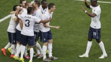 Alegría de Francia ante Nigeria.