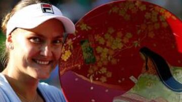 Petrova con el trofeo.