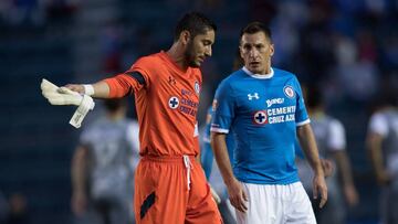 'Chaco' Giménez pide que Jesús Corona se retire en Cruz Azul