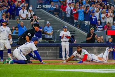 With a 4-1 win over the Yankees, the Blue Jays make history