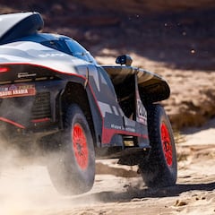 Sainz se luce en lo más difícil