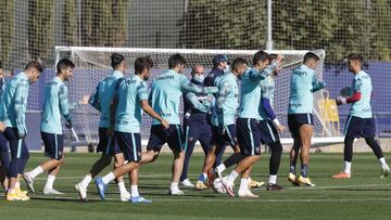 15/10/20
 LEVANTE UD
 CIUDAD DEPORTIVA BU&bdquo;OL
 ENTRENAMIENTO
 PACO LOPEZ
 GRUPO
 
 
 
 
 
 
 
 
 
 
 
 
 
 
 
 
 
 
 
 