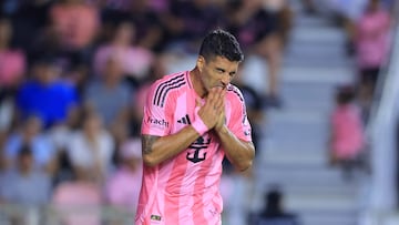 A pesar de que Luis Suárez se mandó un doblete y empató, de manera parcial, el encuentro ante Chicago Fire, terminaron cayendo, alejándose de repetir el Supporters Shield.