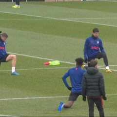 Simeone pierde a Arias pero vuelve a contar con Trippier