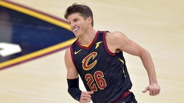 Nov 24, 2018; Cleveland, OH, USA; Cleveland Cavaliers guard Kyle Korver (26) reacts after his three-point basket in the second quarter against the Houston Rockets at Quicken Loans Arena. Mandatory Credit: David Richard-USA TODAY Sports