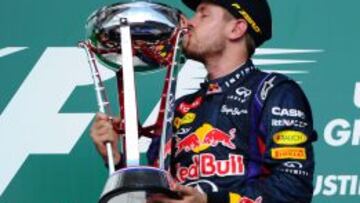 Sebastian Vettel, festejando su triunfo en Austin.