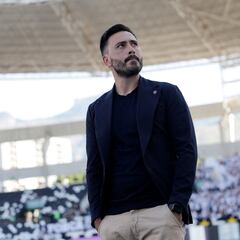 Davide sigue en caída