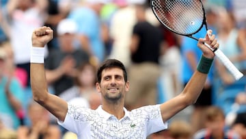 Djokovic elimina al campeón; Cilic se cita con Carreño