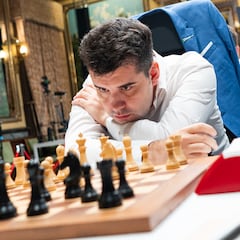 Nepomniachtchi gana el Torneo de Candidatos y reta a Magnus Carlsen