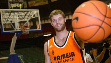 Robert Archibald, con la camiseta del Valencia Basket.