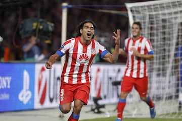 El Atlético de Madrid arrolla al Chelsea (1-4) en la final de la Supercopa de Europa en 2012 con un memorable 'hat-trick' de Falcao en 45 minutos.
PUBLICADA 01/09/12 NA MA03 5COL