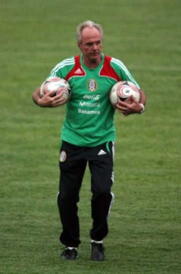 El estratega sueco llegó en 2008 con la promesa de llevar a México al Mundial del 2010. Sin embargo, sólo duró un año, donde dirigió 13 partidos, ganó seis, empató uno y perdió seis, una efectividad del 48.72%.