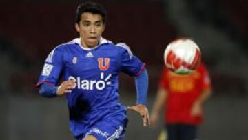 Edson Puch ganó el título del Apertura 2011 con Universidad de Chile.