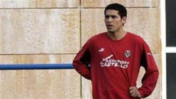 <b>LIGA DE CAMPEONES. </b>Juan Román Riquelme no ha viajado a Inglaterra donde su equipo se enfrenta al Manchester United.