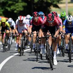 Egan y Nairo, favorecidos en una etapa con muchos cortes