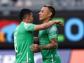 Vargas le anota por primera vez a Colo Colo en su carrera y su festejo lo dice todo: así reaccionó el Monumental