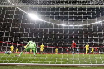 4-0. Adrian Rus marcó el cuarto gol en propia puerta.