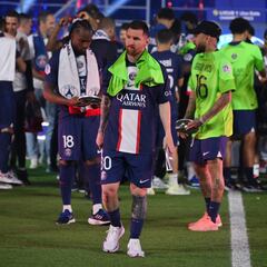 When will Lionel Messi decide on his next club? Will he go to MLS or Saudi Arabia?