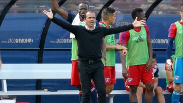 El estratega del FC Dallas sería una de las opciones para ocupar el banquillo del conjunto fronterizo.