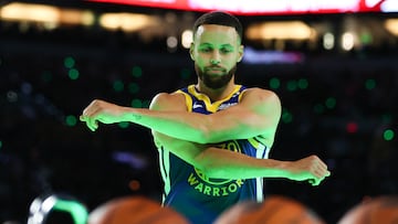 INDIANAPOLIS, INDIANA - FEBRUARY 17: Stephen Curry #30 of the Golden State Warriors participates in a 3-point challenge against Sabrina Ionescu #20 of the New York Liberty during the State Farm All-Star Saturday Night at Lucas Oil Stadium on February 17, 2024 in Indianapolis, Indiana. NOTE TO USER: User expressly acknowledges and agrees that, by downloading and or using this photograph, User is consenting to the terms and conditions of the Getty Images License Agreement.   Stacy Revere/Getty Images/AFP (Photo by Stacy Revere / GETTY IMAGES NORTH AMERICA / Getty Images via AFP)